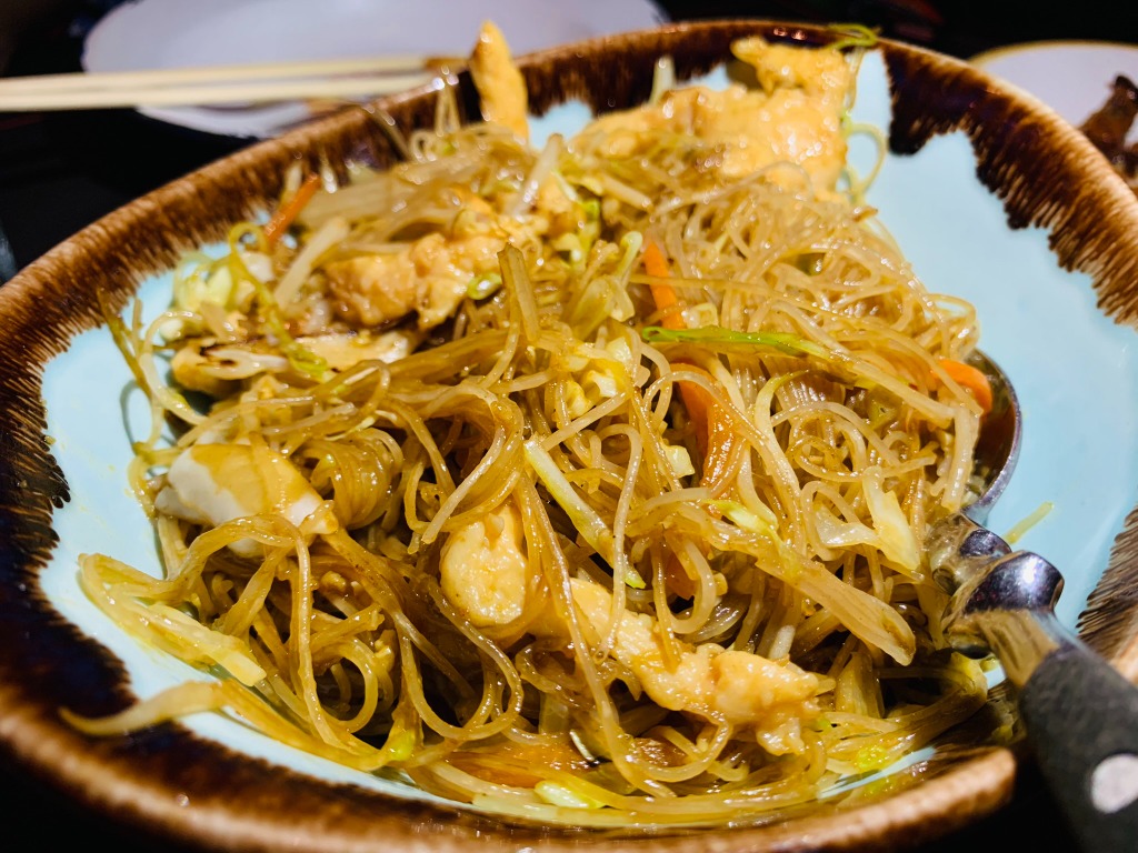 Carta de Restaurantes en Barcelona, Xino Mandarino, Fideos finos de arroz salteados con tiras de pollo
