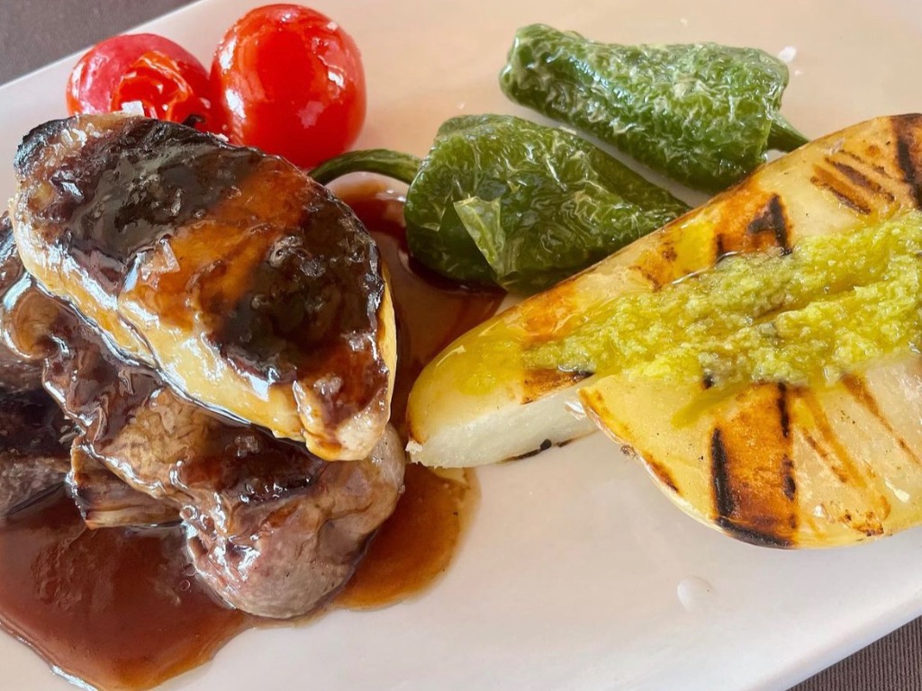 Carta de Restaurantes en Benidorm, Restaurante ConBrassa, Solomillo al foie con reducción al pedro ximenez