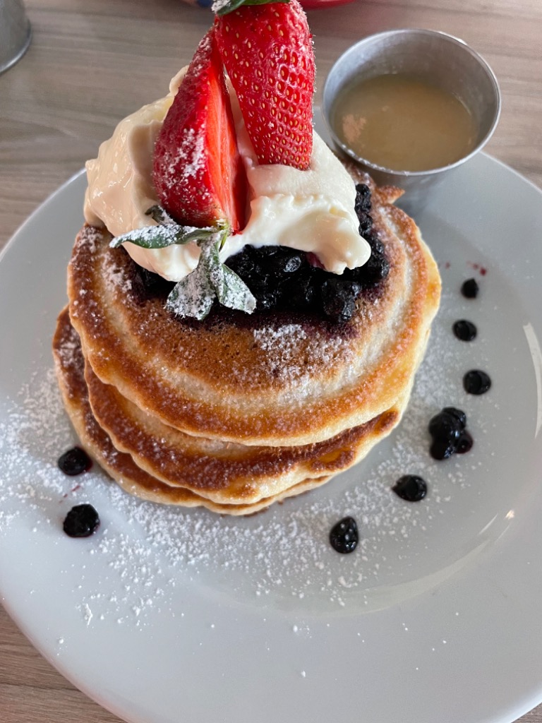 Menu of Restaurants in Benidorm, The Brunch Box, Tortitas con mascarpone, arándanos y mantequilla de arce