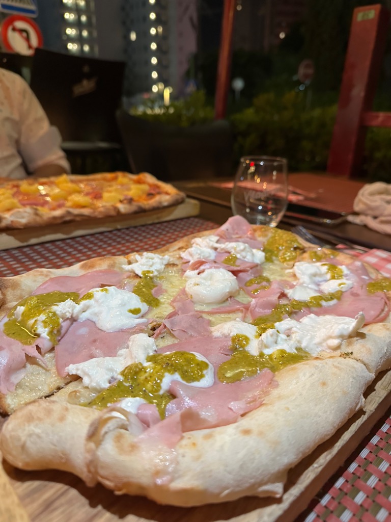 Carta de Restaurantes en Benidorm, Tre Di Cuori Pinseria , Benidorm, Pizza la focaccia artistica