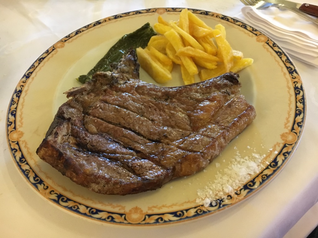 Gastronomy recommendation in Benifato: Chuletón