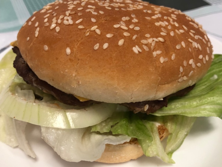 Carta de Restaurantes en Bilbao, Carl's Jr, Famous Star con queso