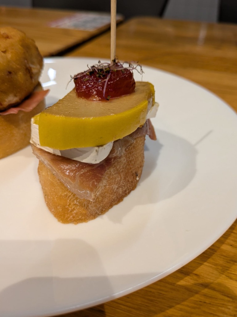 Menu of Bars in Bilbao, Vermuteka, Pincho de foie