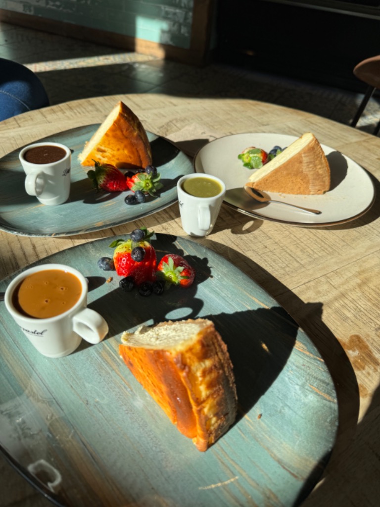 Carta de Restaurantes en Burjassot, Liaopastel, Tarta de queso con topping de nutella