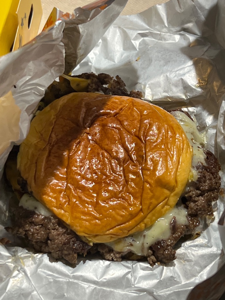 Carta de Restaurantes en Cádiz, SMASH CORNER, La cheese burger