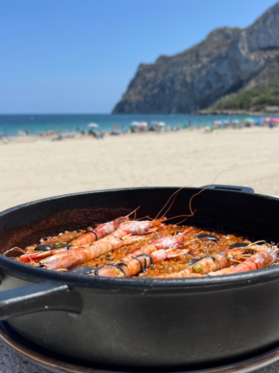 Carta de Restaurantes en Calpe, Mare Beach Restaurant, Arroz de gamba roja y ajos tiernos