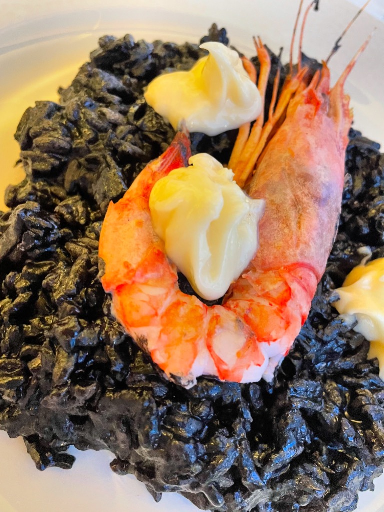 Carta de Restaurantes en Cambrils, Restaurant Miramar | Cambrils, Arroz negro con gambas de Tarragona y sepia