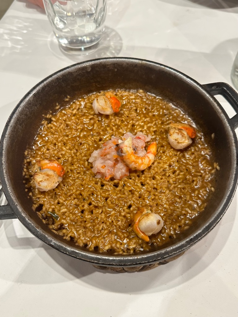 Menu of Restaurants in Cassà de la Selva, Can Peret, Arròs melós del senyoret amb tartar de gamba, gamba i zamburiñas