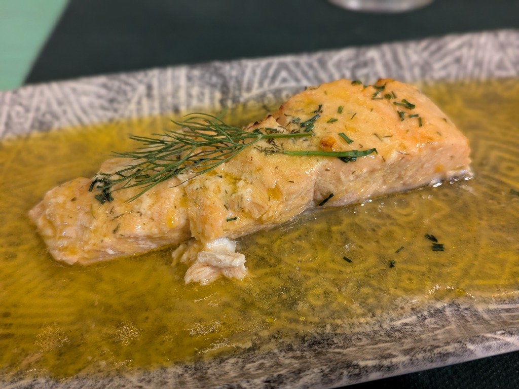 Carta de Restaurantes en Catarroja, Restaurante "Alquería Villa Carmen", Salmón al cava de cítricos y mango