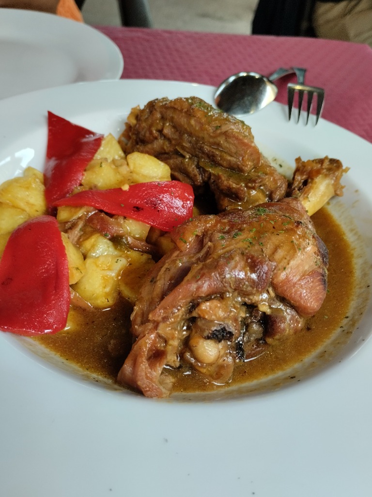 Carta de Restaurantes en Cenera, Restaurante La Panoya, Pitu de caleya guisado