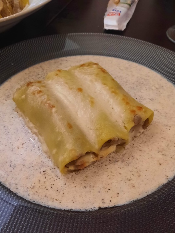 Menu of Restaurants in Chiclana de la Frontera, Pizzería Trattoria Soave, Cannelloni