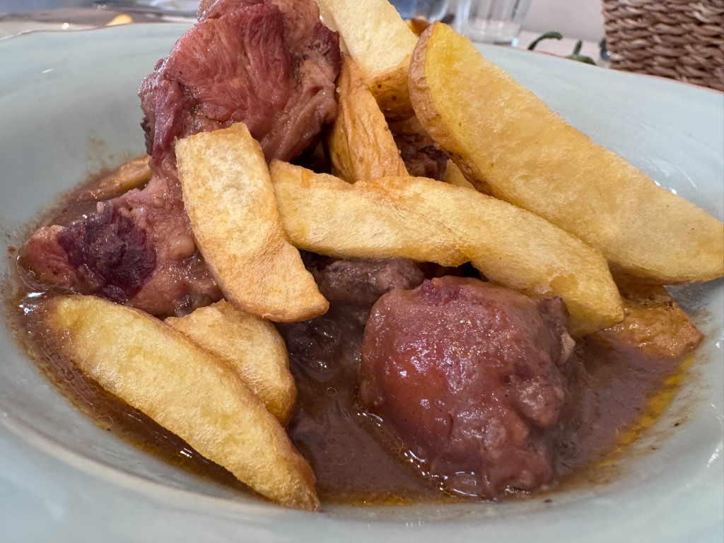 Recomendación gastronómica de Córdoba: Rabo de toro a la cordobesa