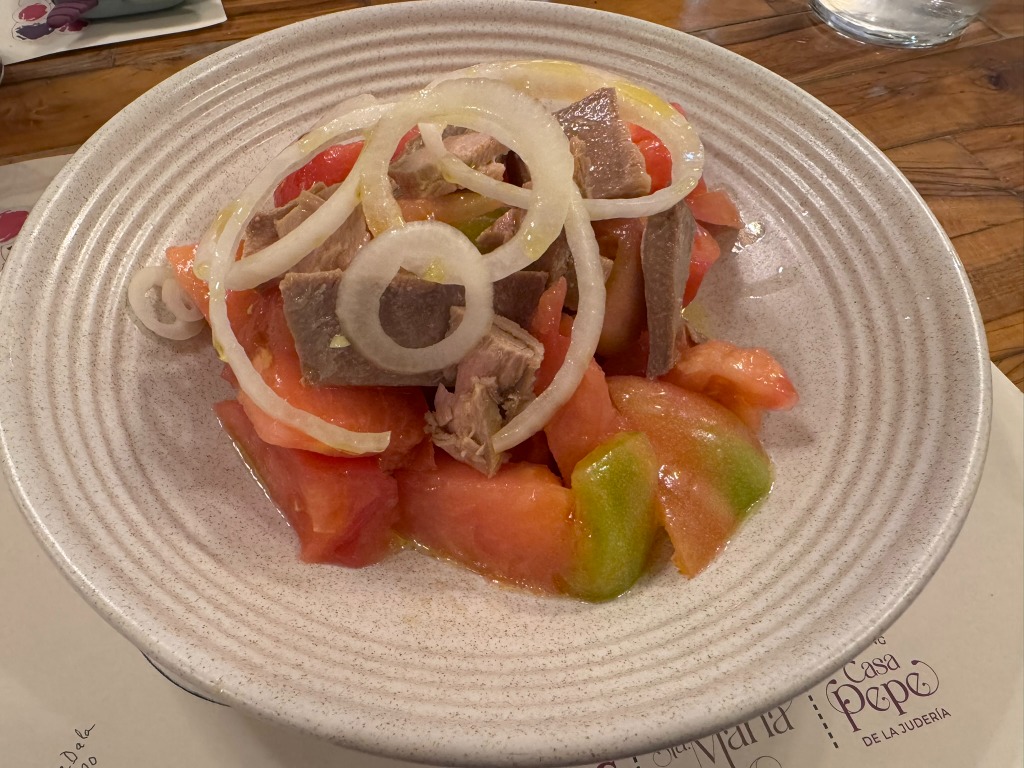 Menu of Restaurants in Cordova, Restaurante Casa Rubio, Tomate de temporada, cebolleta y lomitos de atún