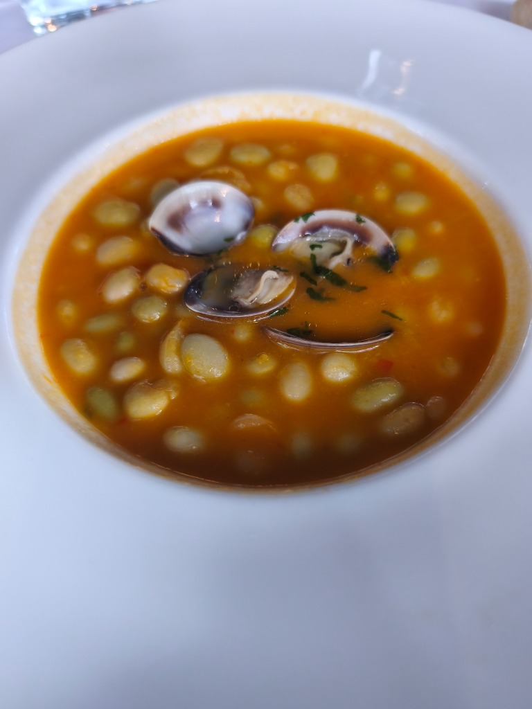 Recomendación gastronómica de Cordovilla: Pochas con almeja