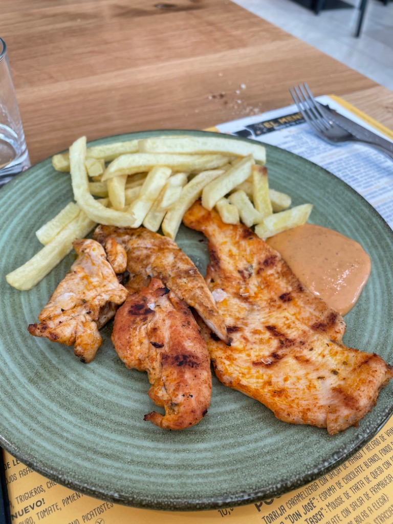 Carta de Restaurantes en Cordovilla, La Tasca de Don José La Morea, Pechuga con patatas