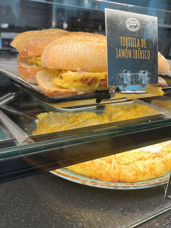 Menu of Restaurants in Cordovilla, La Tasca de Don José La Morea, Tortilla jamón iberico