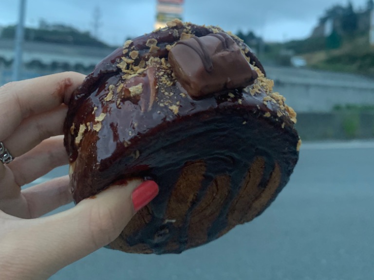 Carta de Bares en Coruña, Arte Cachito, NY Roll de kinder