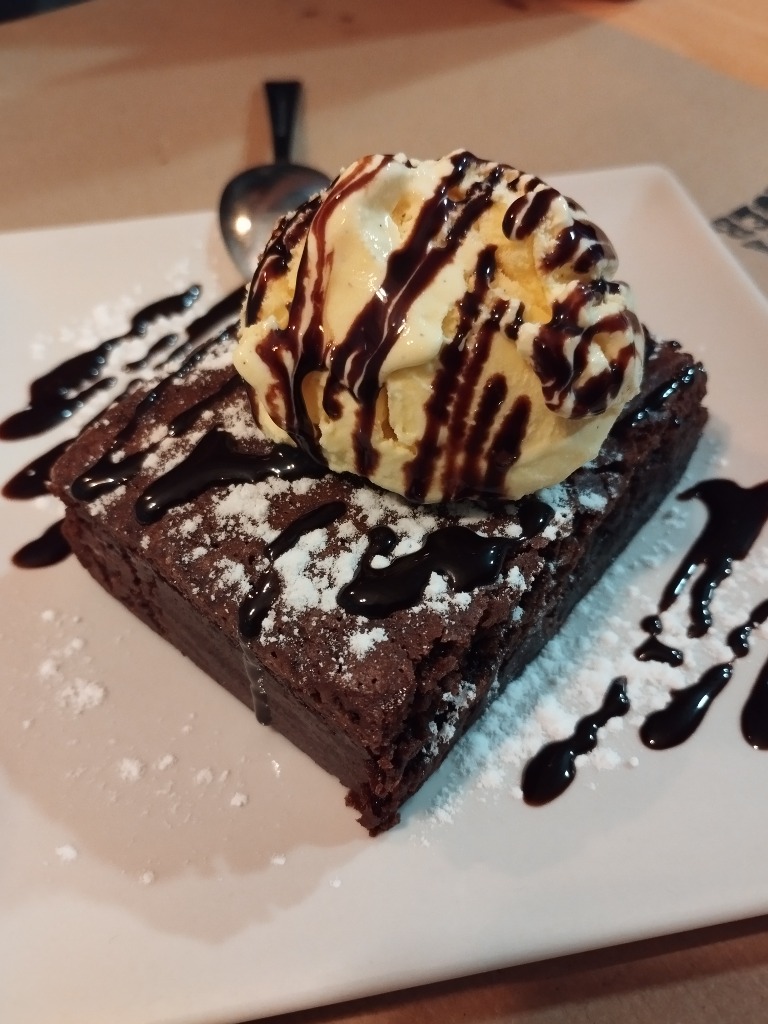 Carta de Restaurantes en Coruña, Cheesy Burger, Brownie fudge