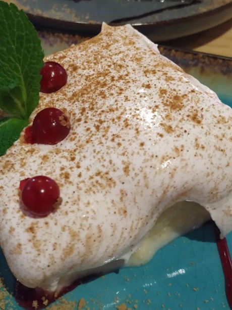 Menu of Restaurants in Coruña, Deabejas, Tarta tres leches