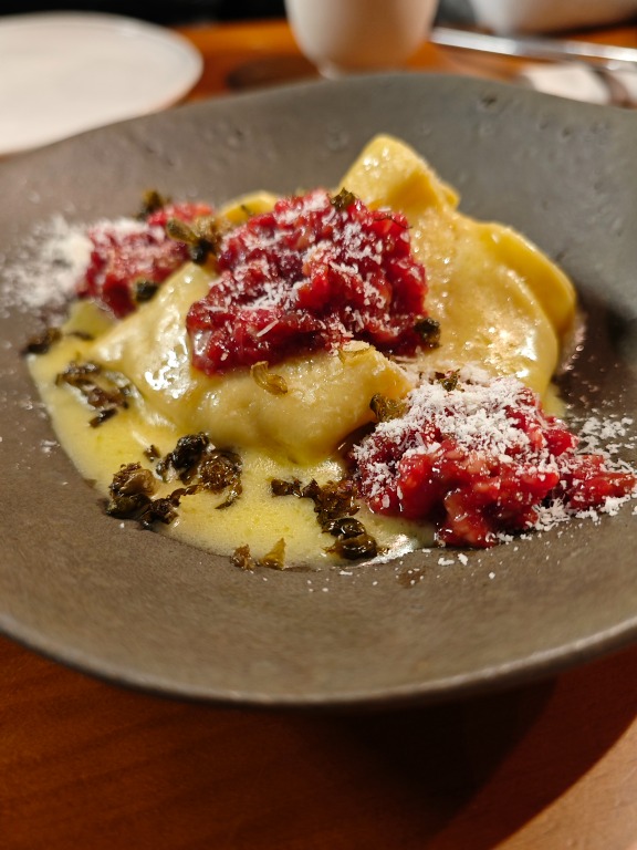 Menu of Restaurants in Coruña, Millo Orzan, Parpadelle con steak tartar