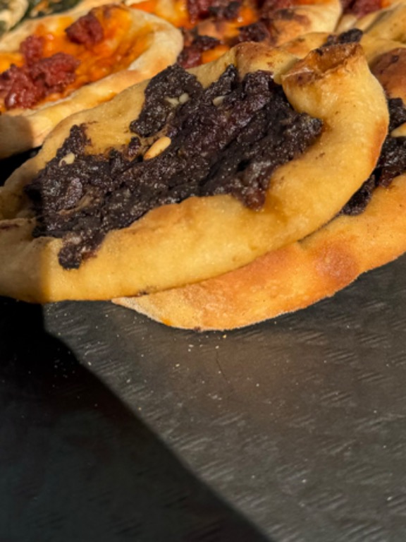 Carta de Restaurantes en Denia, Restaurante Pont Sec, Coca de morcilla y piñones