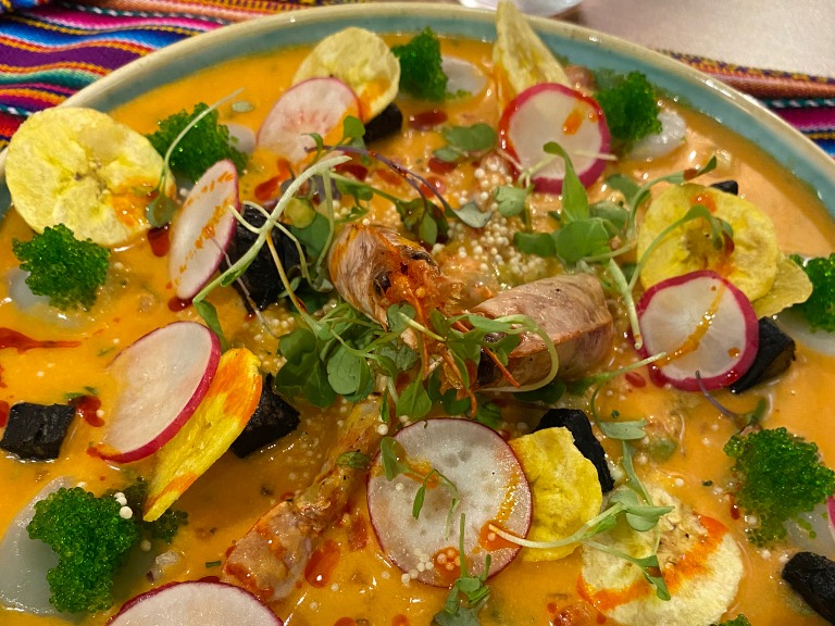 Carta de Restaurantes en Donostia, APU•MAR Peruarra, Tiradito apaltado