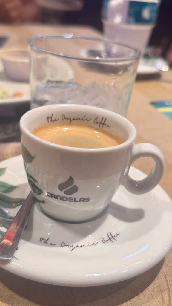 Valoración y opiniones de comida y bebida en Eivissa, O'Learys, Café con hielo