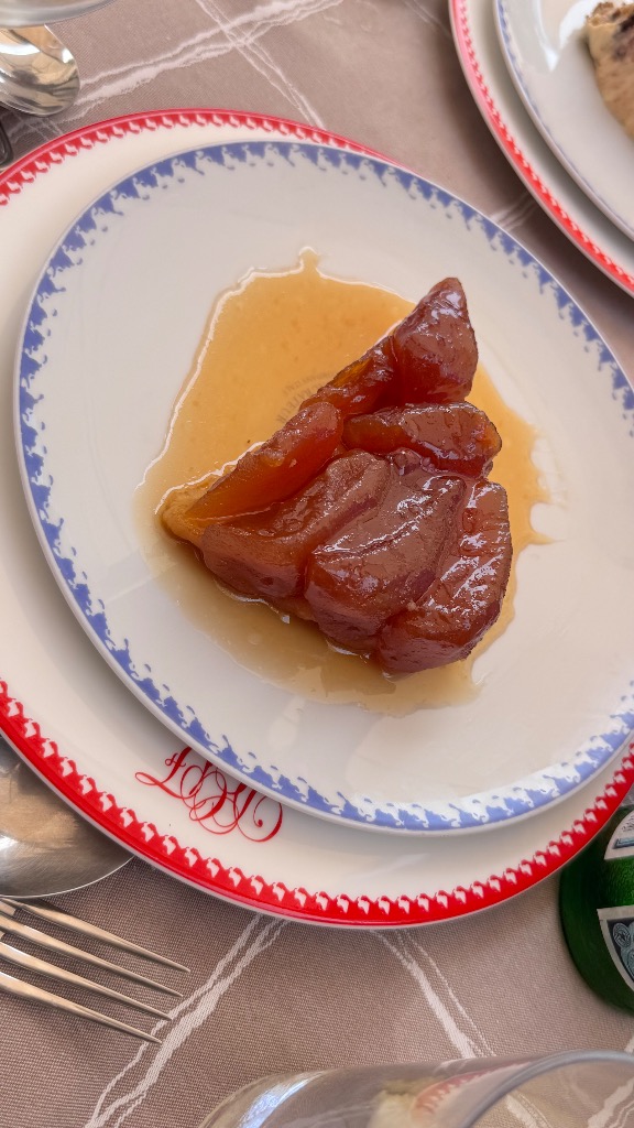 Valoración y opiniones de comida y bebida en El Vendrell, Restaurant Masia Francàs, Tarte tatin