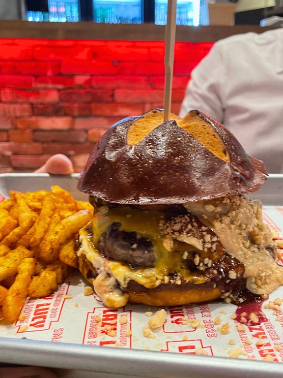 Menu of Restaurants in Elche, Lazy Lucy Burger, Burger beauty belly