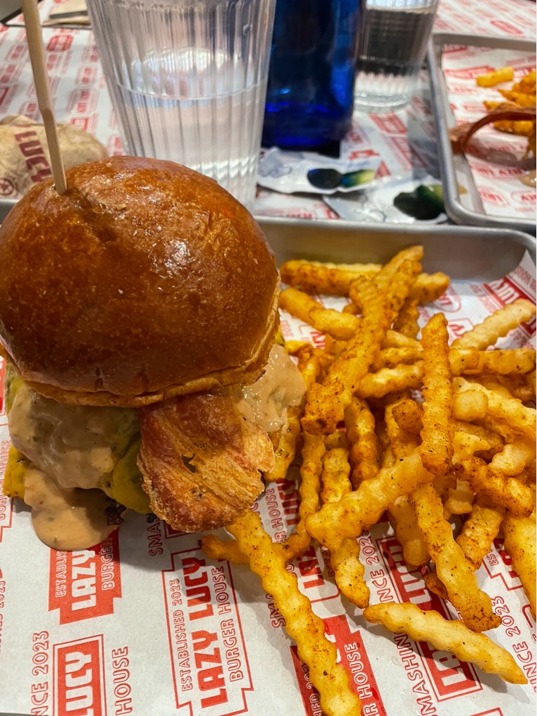 Menu of Restaurants in Elche, Lazy Lucy Burger, Burger every day