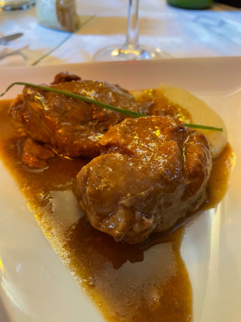 Carta de Restaurantes en Elgorriaga, Restaurante Hilarión, Carrilleras al vino tinto