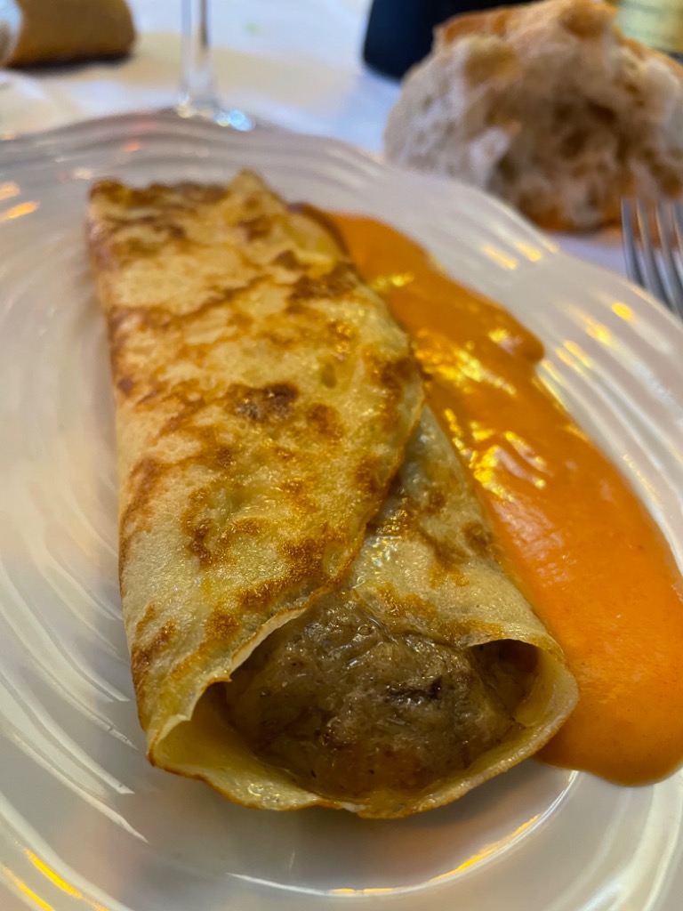 Carta de Restaurantes en Elgorriaga, Restaurante Hilarión, Crepe relleno de carne y hongos