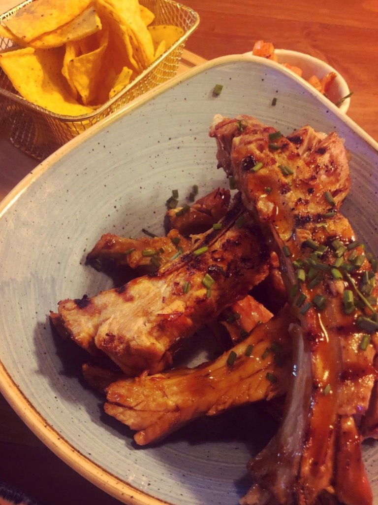 Carta de Restaurantes en Finestrat, Cala Taboo Restaurante Beach Club, Costillas