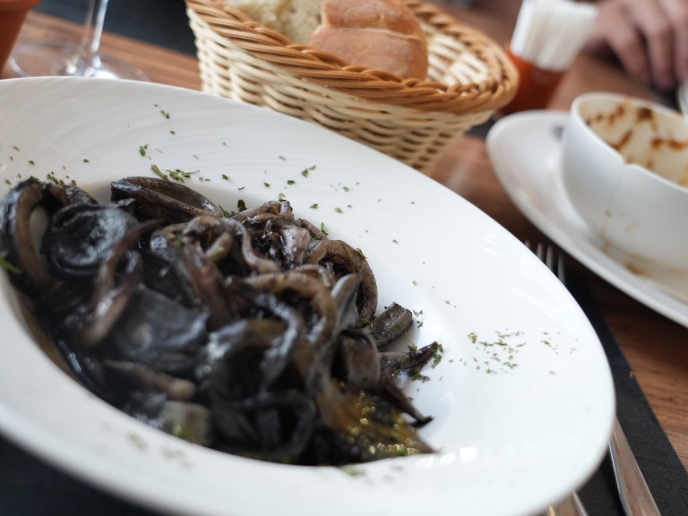 Carta de Restaurantes en Formentera, Restaurant Can Forn, Calamares a la Bruta