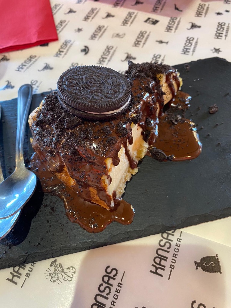 Carta de Restaurantes en Fuengirola, Kansas Burger, Cheesecake clasica