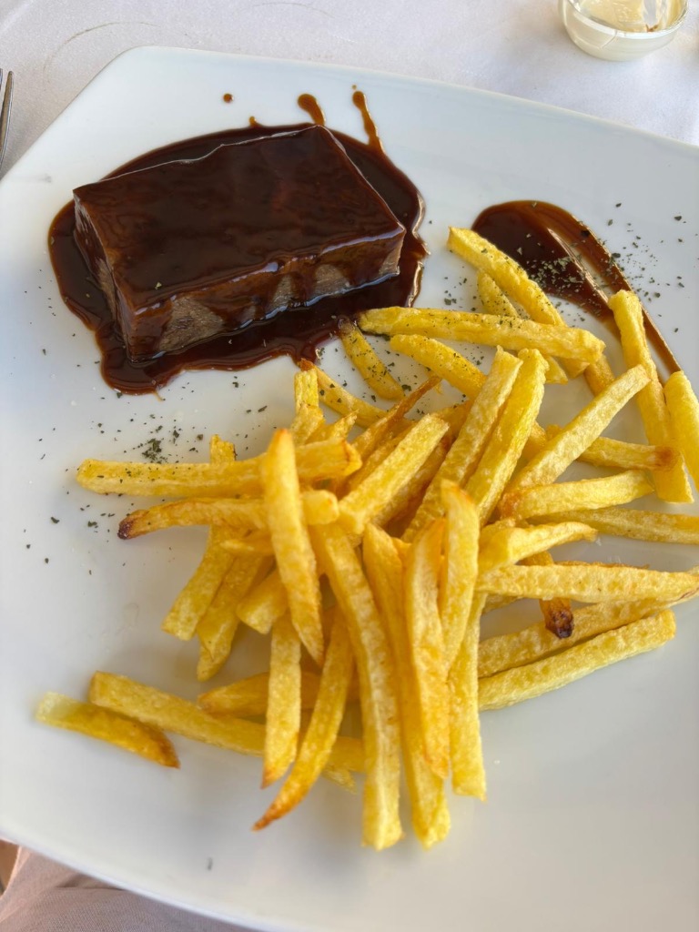 Gastronomy recommendation in Fuengirola: Timbal de tabo de toro
