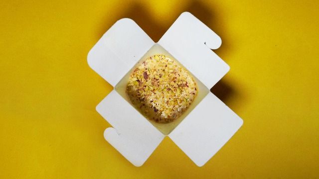 Carta de Restaurantes en Vitoria, WAYOYO -Etxean Egina-, Tiramisú de Pistacho