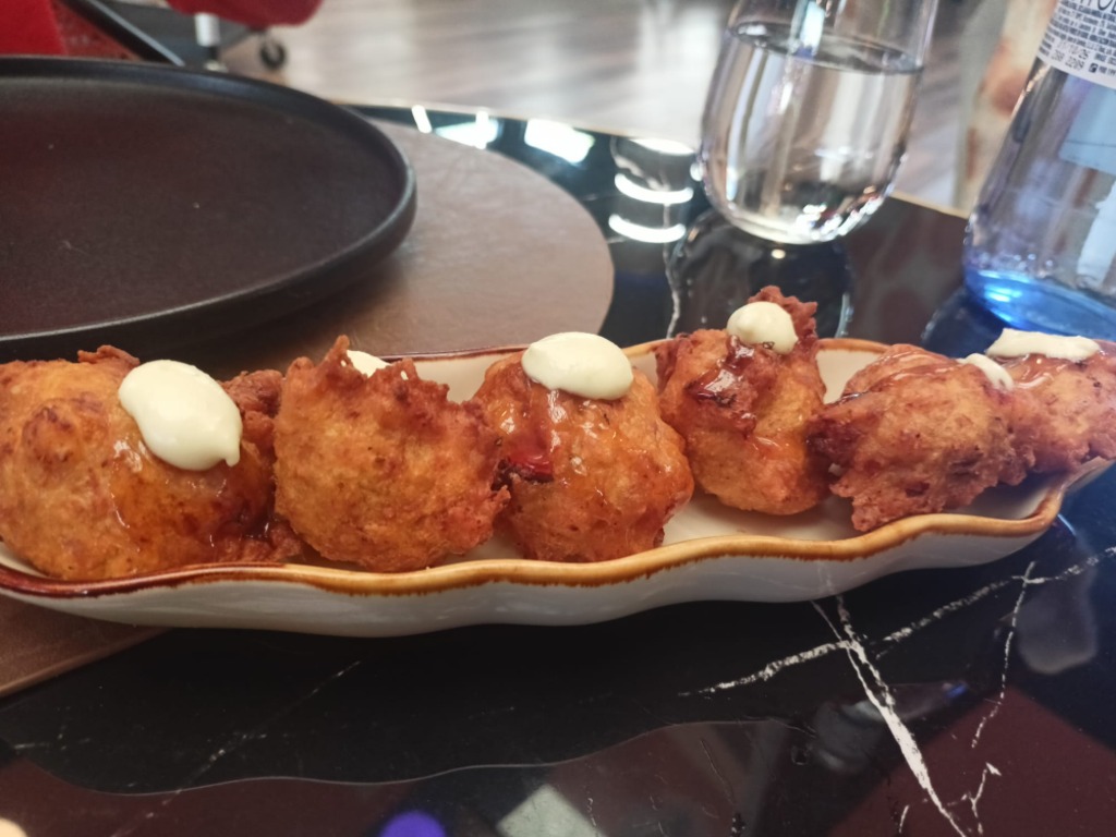 Carta de Restaurantes en Getafe, Big Cow, Buñuelos de pulpo y verduritas