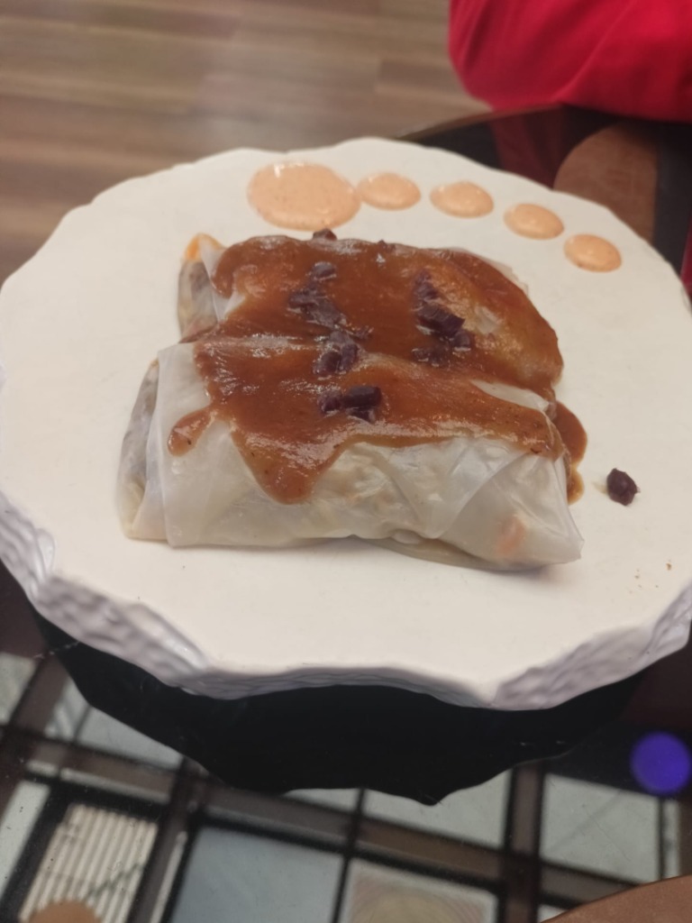 Carta de Restaurantes en Getafe, Big Cow, Rollito vietnamita de rabo de toro estofado