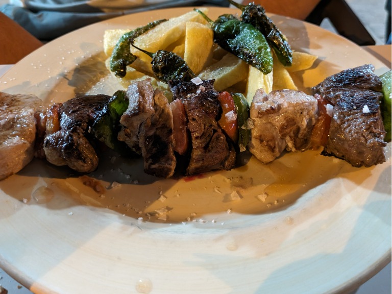 Carta de Restaurantes en Getafe, Las Ventas de Velázquez restaurante, Brochetas