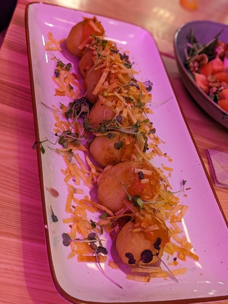 Carta de Restaurantes en Getafe, Restaurante Lolita Café, Patatas bravas rellenas
