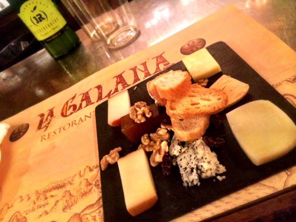 Carta de Restaurantes en Gijón, Restaurante Asturiano La Galana, Mini tabla de quesos asturianos