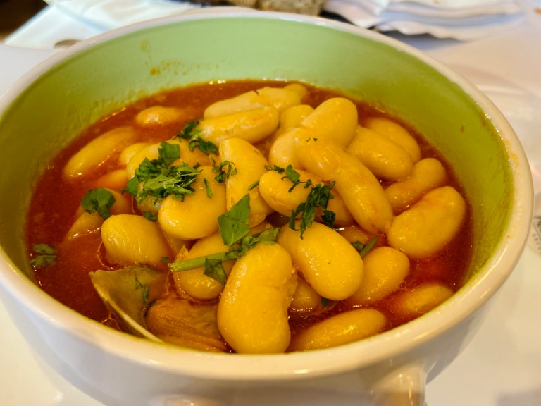Carta de Restaurantes en Gijón, Restaurante Viñao, Fabes con almajes