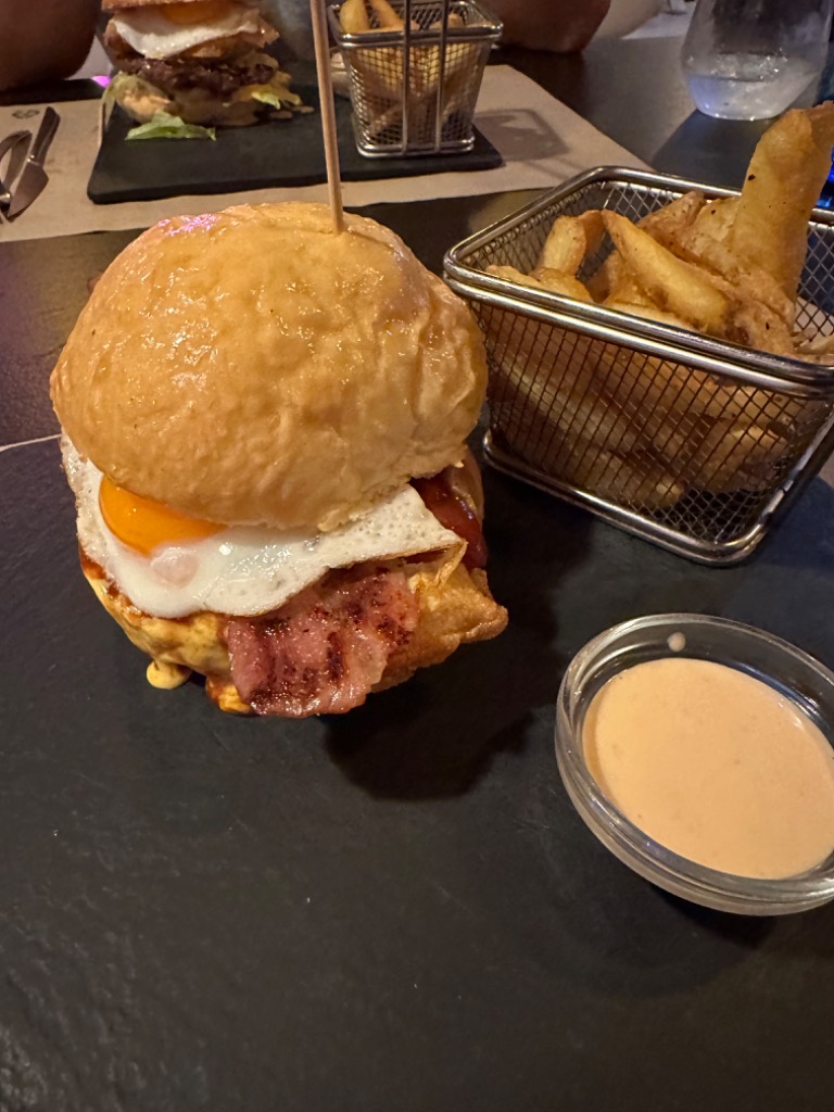 Carta de Restaurantes en Girona, Kiubo Burger, Bufalo
