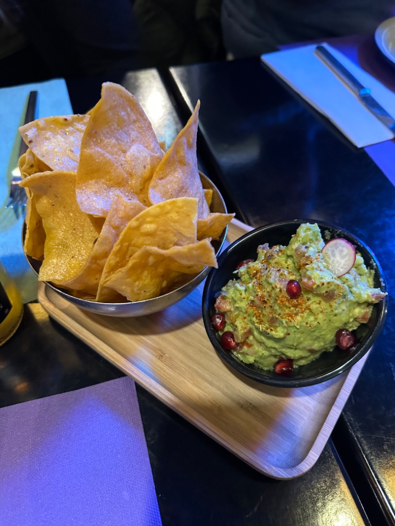 Carta de Restaurantes en Girona, Maguey, Nachos Guacamole