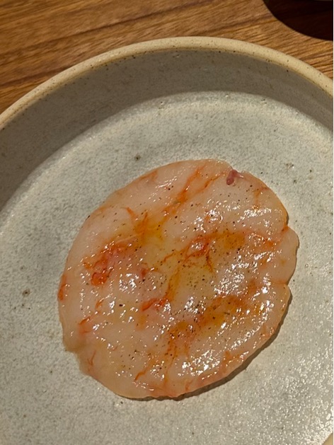 Carta de Restaurantes en Girona, Restaurant Els Tinars, Carpaccio al natural de gamba de Palamós con aceite de oliva virgen extra y pimienta negra