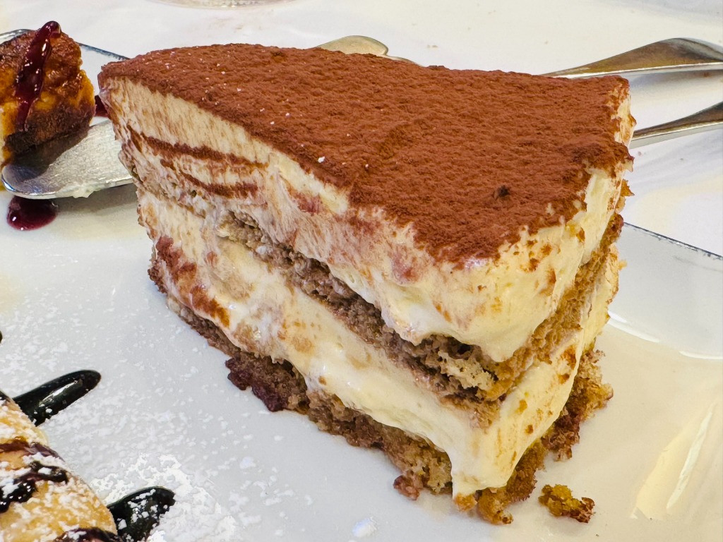 Carta de Restaurantes en Huarte, Asador -Zubiondo- Erretegia, Tiramisú