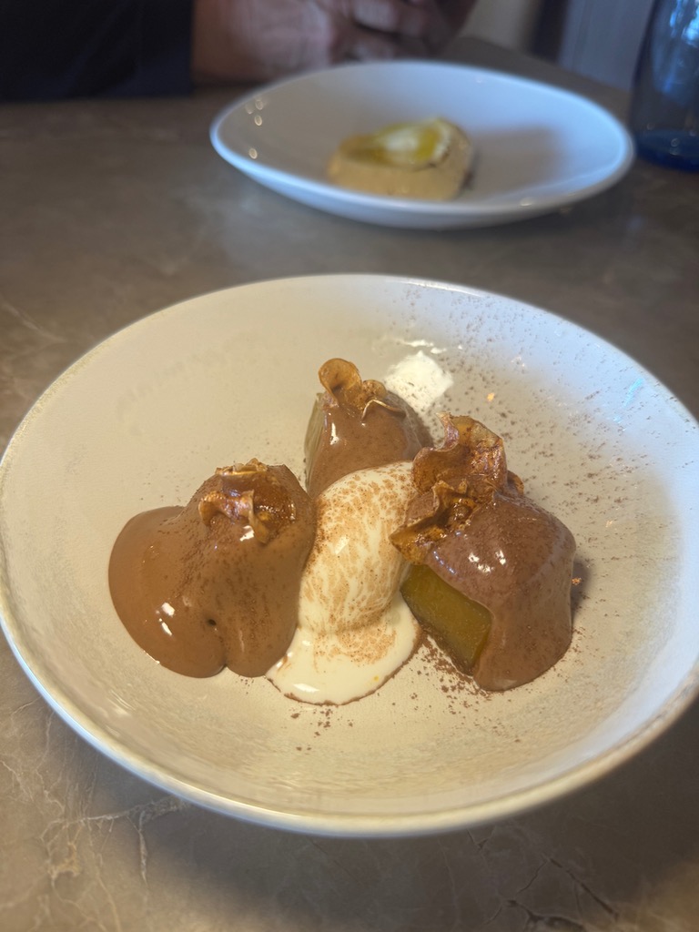 Carta de Restaurantes en Jávea, Tula Restaurante, Chocolate, cacahuete, chirivía y kéfir