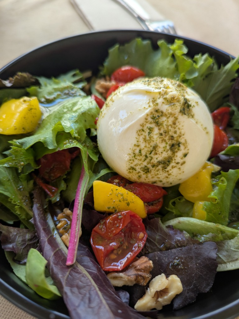 Menu of Restaurants in La Pobla Llarga, Babalù, Ensalada burrata