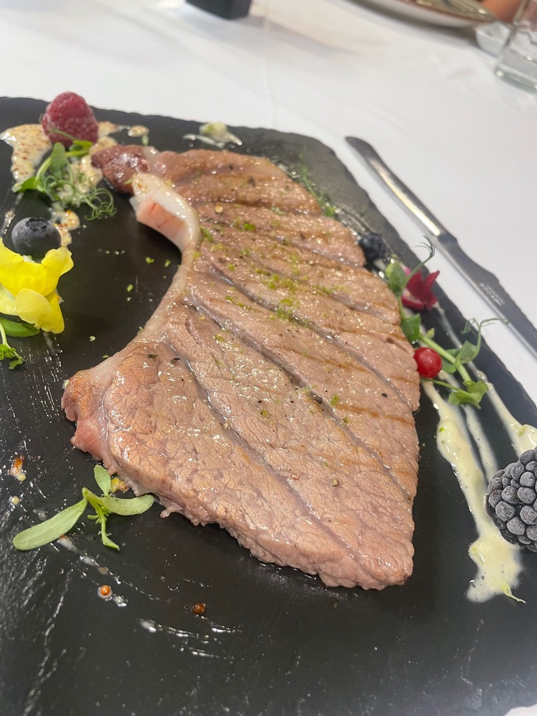 Gastronomy recommendation in l'Ametlla de Mar: Ventresca a la brasa